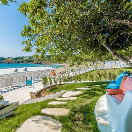 A 25 Atia Apartment *